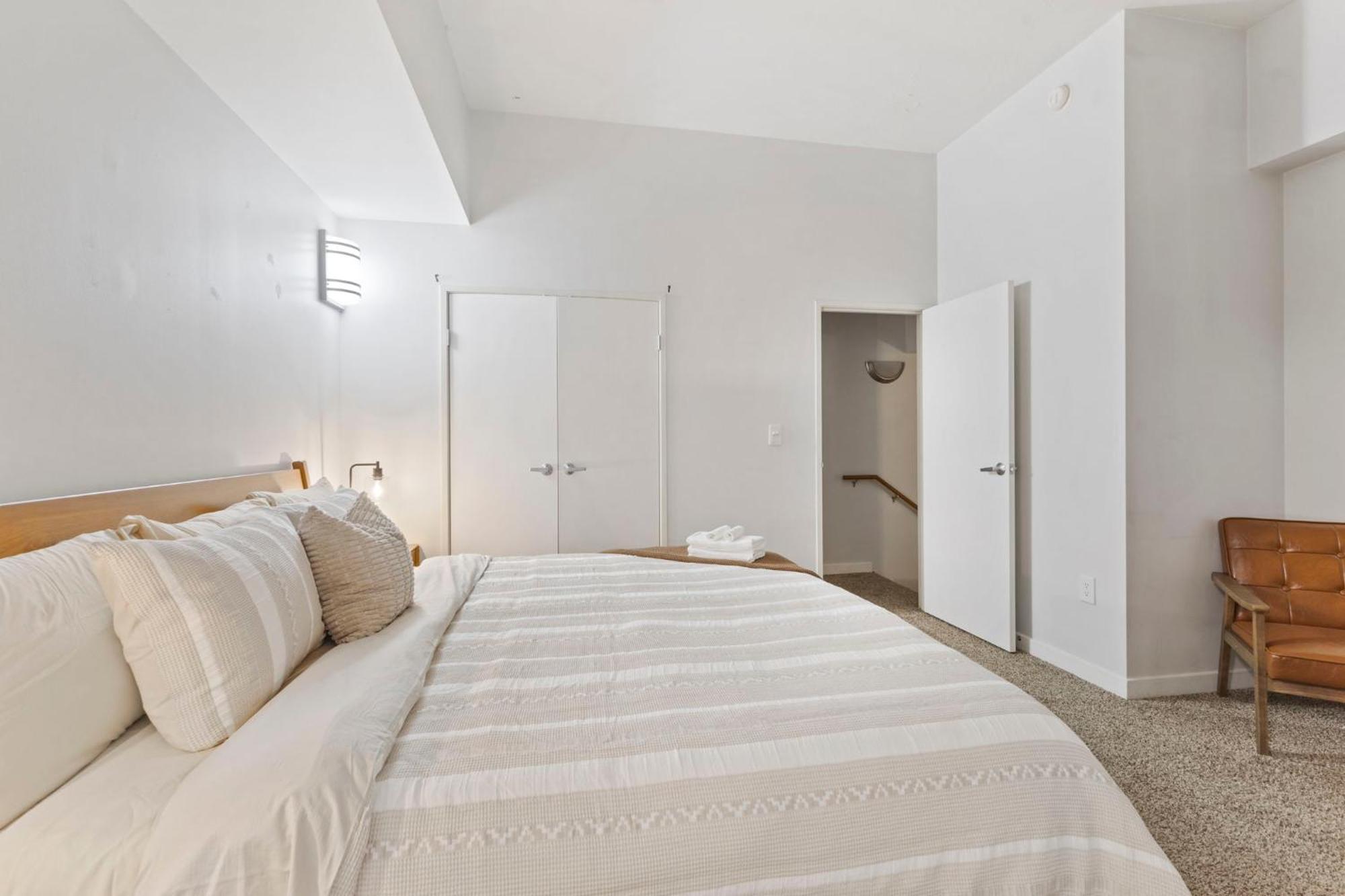 Indy Loft - Monument Circle - Sleeps 7 - Convention Walkable Indianapolis Exterior photo